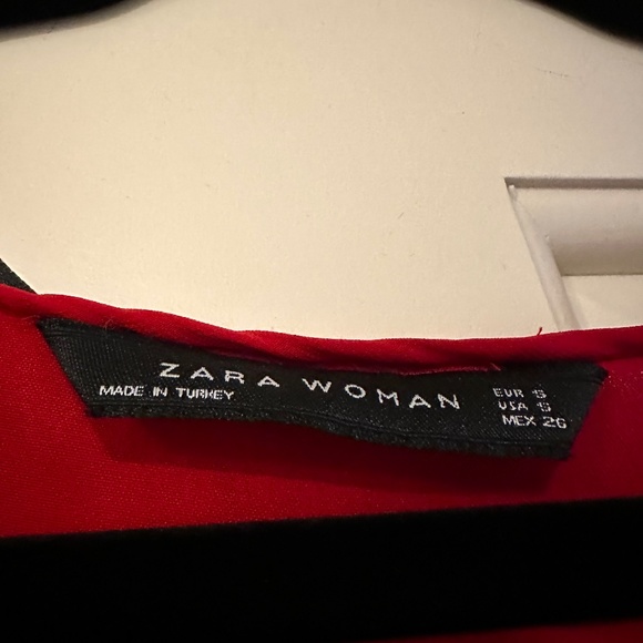 Zara Red Long-Sleeve V-Neck Blouse in Size Small (Like New!) - Picture 3 of 3